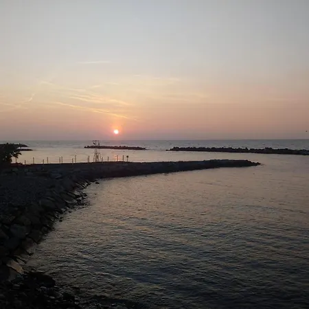 Apartamento Interno 3 - Vicino Al Mare E Pista Ciclabile, Centro Zona Foce San Remo